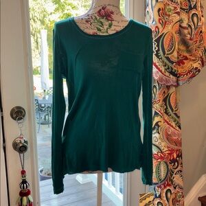 Long sleeve T-shirt, like Size L